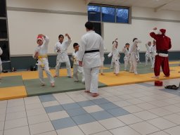 e320221217photoparcnoelnoelkarate 1708g